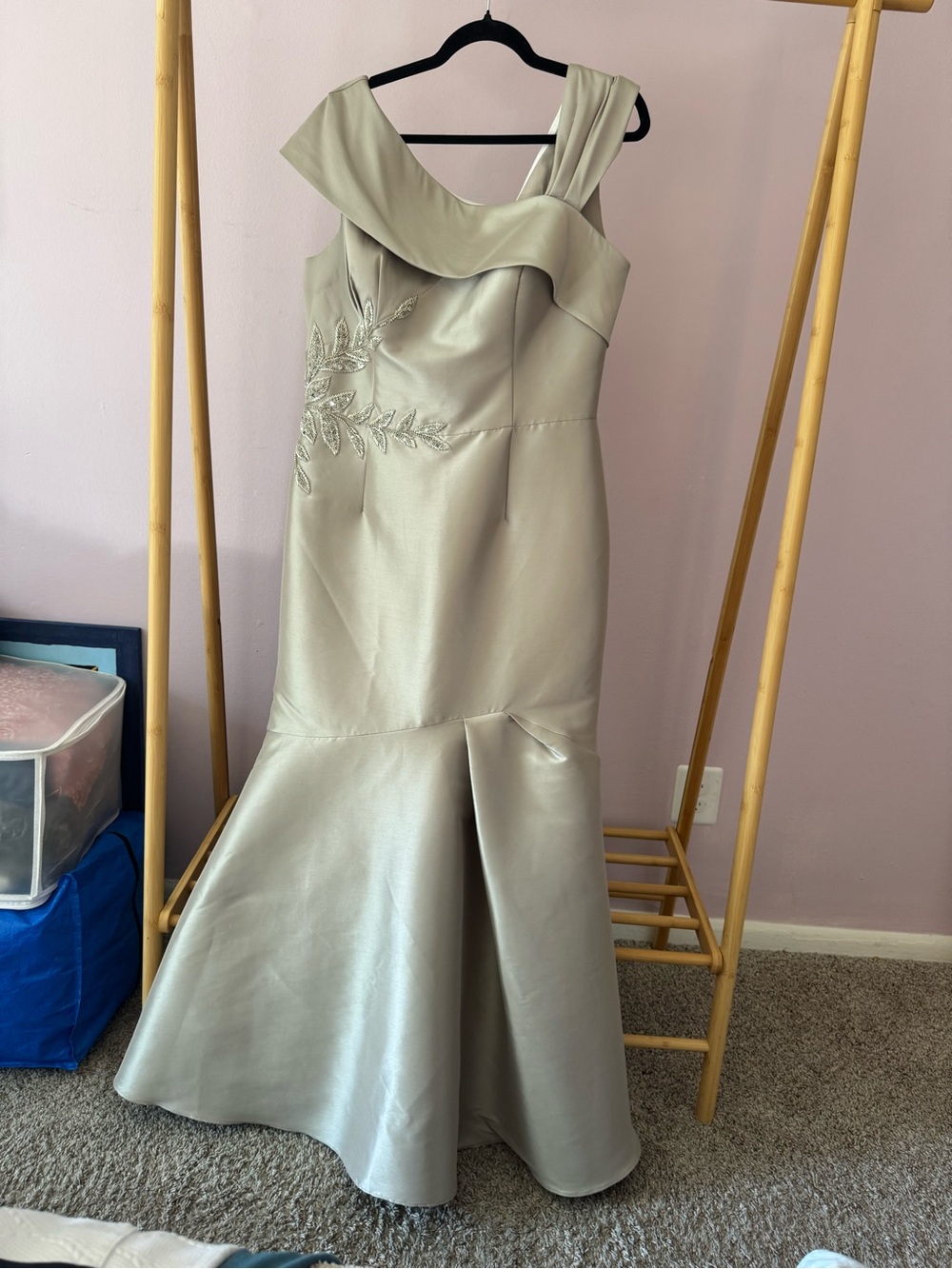 Women’s Feriani Couture 18268 - Cap Sleeve Mermaid Evening Gown/Silver